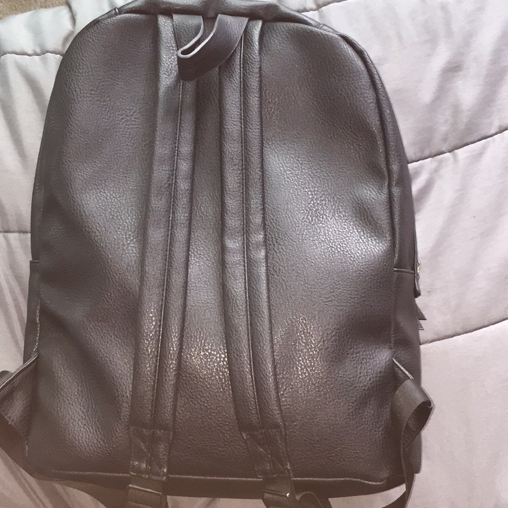 Backpack - Picture 3 of 3